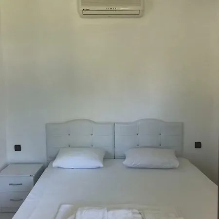 Baratalilar * Çeşme