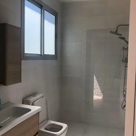 Otel Baratalilar